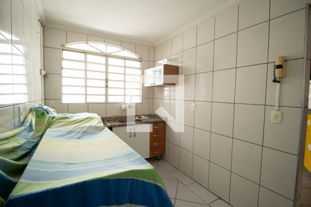Casa à venda com 228m², 4 quartos e 3 vagas