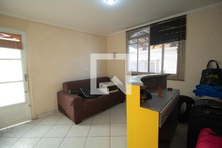 Casa à venda com 228m², 4 quartos e 3 vagas Casa à venda com 228m², 4 quartos e 3 vagasQuarto 3