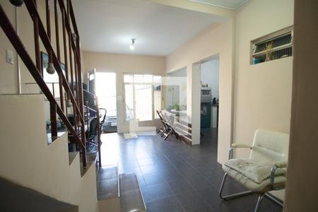 Casa à venda com 228m², 4 quartos e 3 vagas Casa à venda com 228m², 4 quartos e 3 vagasSala 2Sala 2