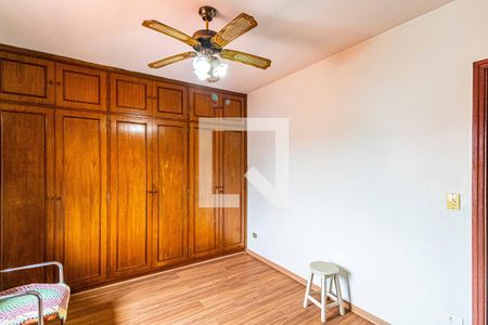 Casa à venda com 184m², 3 quartos e 2 vagas Casa à venda com 184m², 3 quartos e 2 vagasQuarto 02