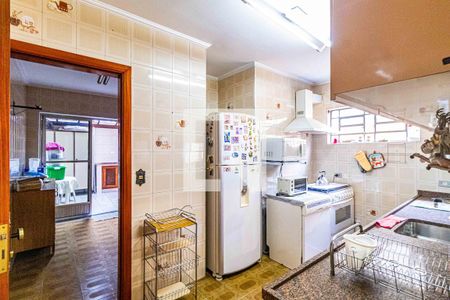 Casa à venda com 184m², 3 quartos e 2 vagas Casa à venda com 184m², 3 quartos e 2 vagasCozinha