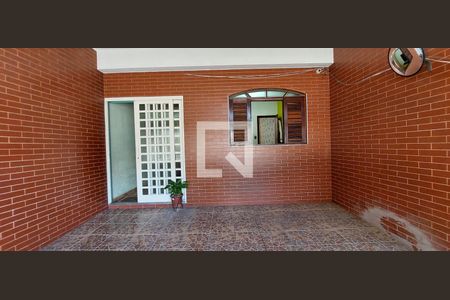 Casa à venda com 125m², 3 quartos e 2 vagasGaragem