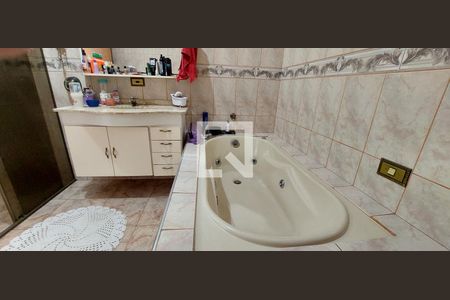 Casa à venda com 125m², 3 quartos e 2 vagasBanheiro 1