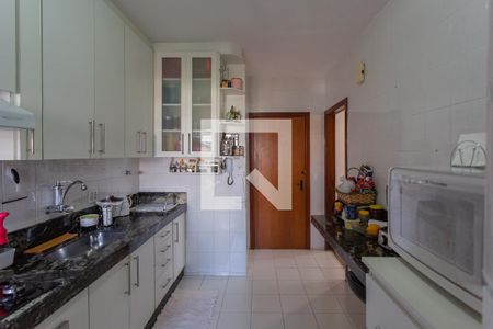 Apartamento à venda com 180m², 4 quartos e 3 vagasCozinha