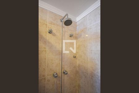 Apartamento à venda com 88m², 3 quartos e 2 vagasChuveiro do Banheiro da Suíte 