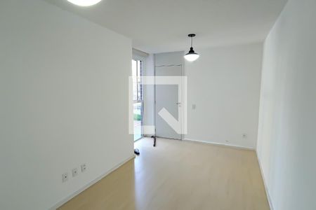 sala de apartamento para alugar com 2 quartos, 38m² em Taquara, Rio de Janeiro
