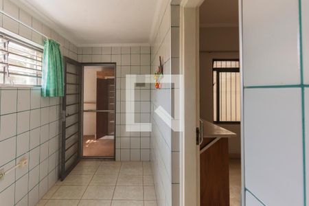 Casa para alugar com 136m², 3 quartos e 2 vagasCozinha