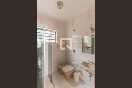Casa para alugar com 136m², 3 quartos e 2 vagasBanheiro