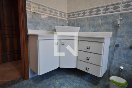 Casa à venda com 240m², 3 quartos e 7 vagasBanheiro do Quarto Suíte