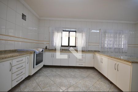 Casa à venda com 240m², 3 quartos e 7 vagasCozinha