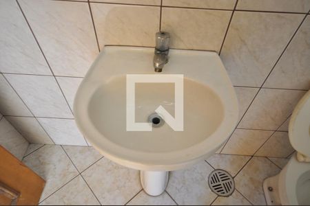 Casa à venda com 240m², 3 quartos e 7 vagasBanheiro 4