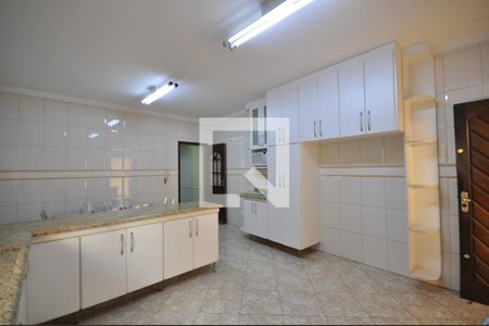 Casa à venda com 240m², 3 quartos e 7 vagasCozinha