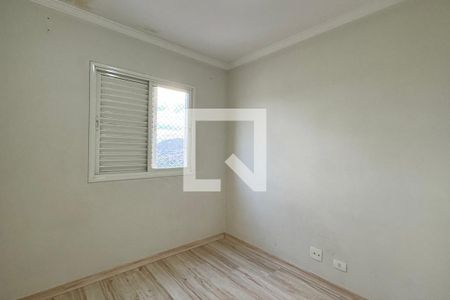 Quarto 2 de apartamento à venda com 2 quartos, 58m² em Jardim Tupanci, Barueri