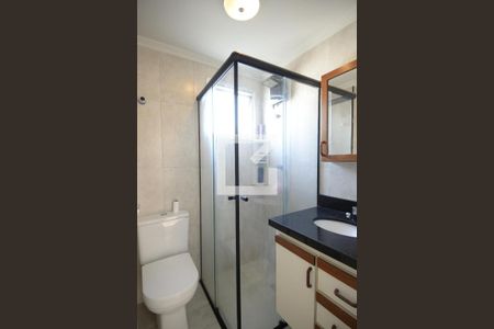 Banheiro  de apartamento para alugar com 2 quartos, 60m² em Vila Monumento, São Paulo