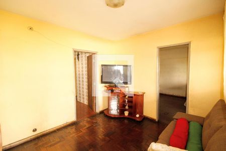 Sala 1 de casa para alugar com 3 quartos, 500m² em Jardim Filadelfia, Belo Horizonte