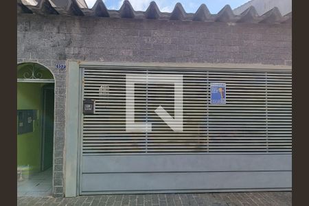 Casa à venda com 166m², 2 quartos e 3 vagasFachada