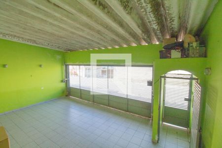 Casa à venda com 166m², 2 quartos e 3 vagasGaragem