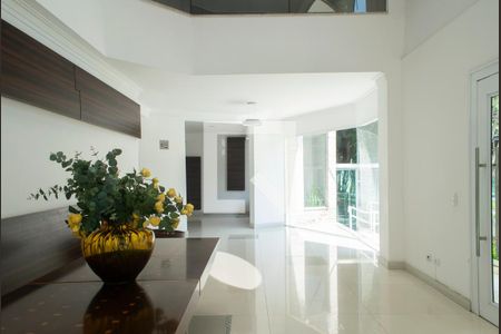 Apartamento à venda com 160m², 3 quartos e 3 vagasHall social