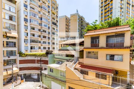 Vista Sala de apartamento à venda com 3 quartos, 96m² em Centro, Niterói