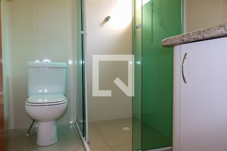 Casa à venda com 248m², 3 quartos e 6 vagas Casa à venda com 248m², 3 quartos e 6 vagasBanheiro da Suíte 1