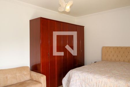 Casa à venda com 248m², 3 quartos e 6 vagas Casa à venda com 248m², 3 quartos e 6 vagasSuíte 3