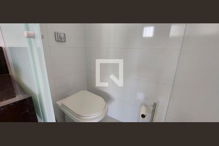 Casa para alugar com 171m², 3 quartos e 2 vagas Casa para alugar com 171m², 3 quartos e 2 vagasBanheiro Quarto 1 suíte