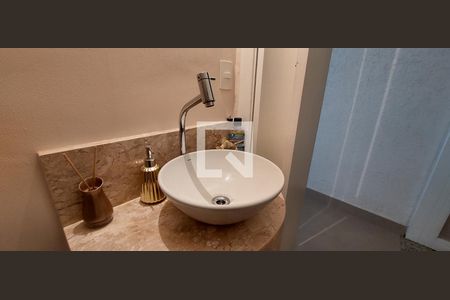 Casa para alugar com 171m², 3 quartos e 2 vagas Casa para alugar com 171m², 3 quartos e 2 vagasLavabo
