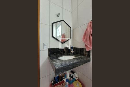 Casa à venda com 126m², 3 quartos e 2 vagasBanheiro