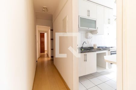 Corredor de apartamento à venda com 2 quartos, 56m² em Jardim Patente Novo, São Paulo