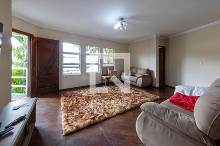 Sala de casa à venda com 3 quartos, 200m² em Vila Santa Virginia, São Paulo