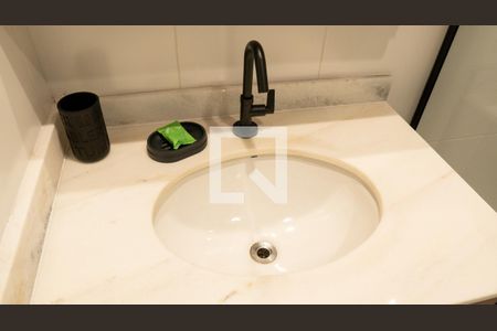 Banheiro de kitnet/studio à venda com 1 quarto, 28m² em Vila Buarque, São Paulo