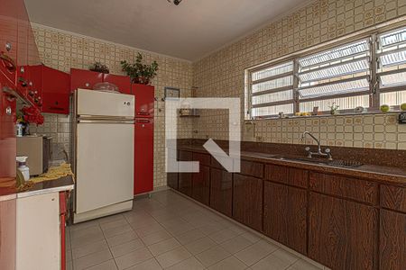 Casa à venda com 218m², 4 quartos e 3 vagascozinha