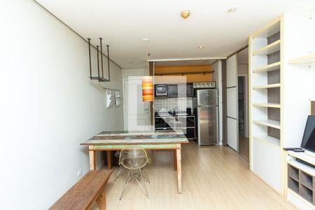 Sala/Cozinha de apartamento para alugar com 1 quarto, 42m² em Itaim Bibi, São Paulo