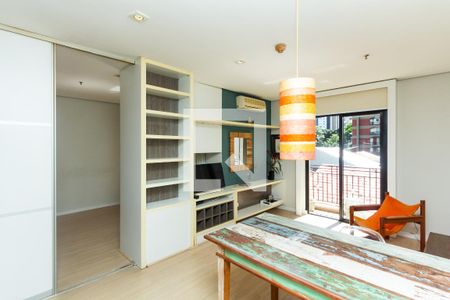 Sala/Cozinha de apartamento à venda com 1 quarto, 42m² em Itaim Bibi, São Paulo