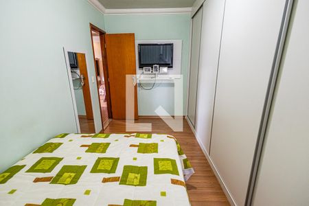 Quarto 1 de apartamento para alugar com 2 quartos, 60m² em Santa Amelia, Belo Horizonte