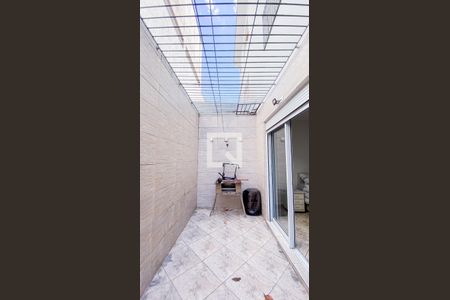 Apartamento à venda com 82m², 2 quartos e 1 vaga Apartamento à venda com 82m², 2 quartos e 1 vagaVaranda da Suite