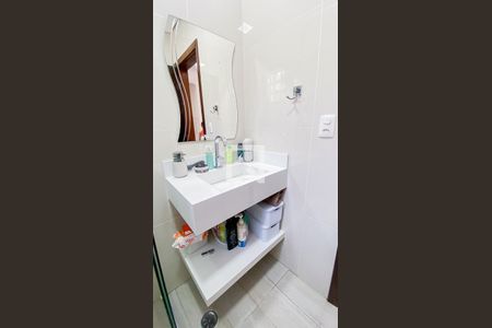 Apartamento à venda com 82m², 2 quartos e 1 vaga Apartamento à venda com 82m², 2 quartos e 1 vagaBanheiro