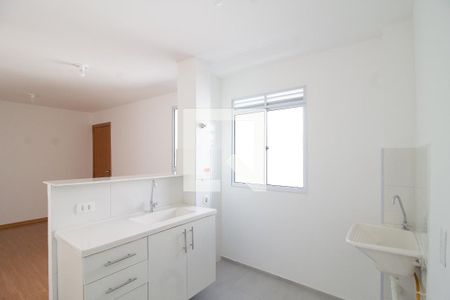 Apartamento para alugar com 40m², 2 quartos e 1 vaga Apartamento para alugar com 40m², 2 quartos e 1 vagaCozinha e Área de Serviço