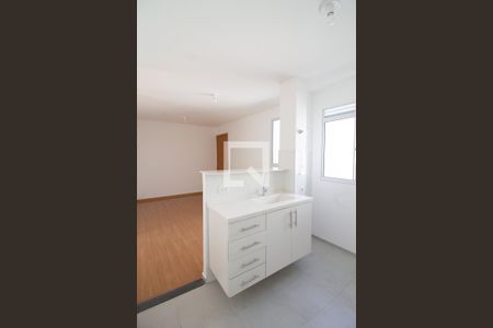 Apartamento para alugar com 40m², 2 quartos e 1 vaga Apartamento para alugar com 40m², 2 quartos e 1 vagaCozinha e Área de Serviço