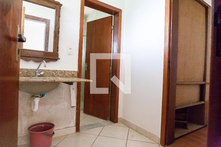 Casa de condomínio à venda com 788m², 6 quartos e 4 vagasBanheiro suite 2