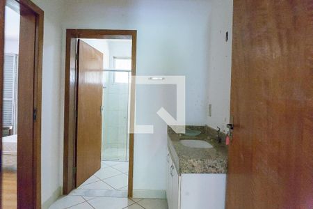 Casa de condomínio à venda com 788m², 6 quartos e 4 vagasBanheiro Social