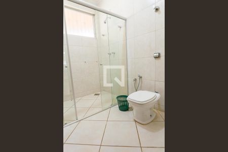 Casa de condomínio à venda com 788m², 6 quartos e 4 vagasBanheiro Social