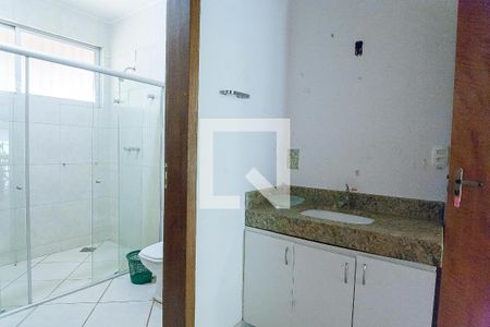 Casa de condomínio à venda com 788m², 6 quartos e 4 vagasBanheiro Social