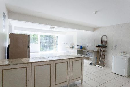 Casa de condomínio à venda com 788m², 6 quartos e 4 vagasarea de serviço