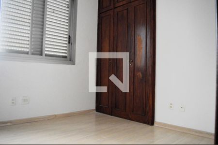 Quarto 1 de apartamento para alugar com 3 quartos, 175m² em Gutierrez, Belo Horizonte