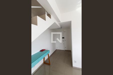 Apartamento para alugar com 83m², 2 quartos e 2 vagas Apartamento para alugar com 83m², 2 quartos e 2 vagasHall de entrada