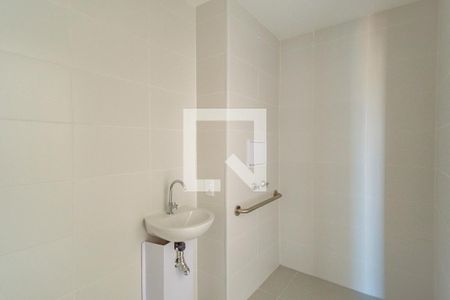 Banheiro de kitnet/studio à venda com 1 quarto, 26m² em Chácara Seis de Outubro, São Paulo