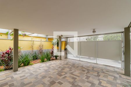 Casa à venda com 356m², 4 quartos e 2 vagasGaragem