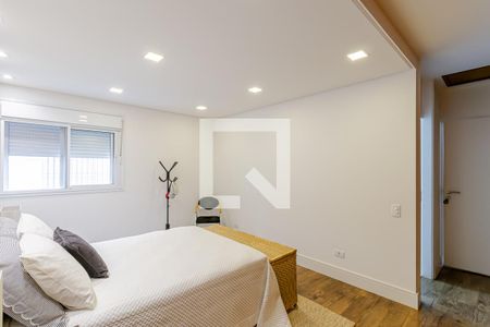 Casa à venda com 356m², 4 quartos e 2 vagasSuíte