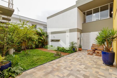 Casa à venda com 356m², 4 quartos e 2 vagasQuintal - Jardim